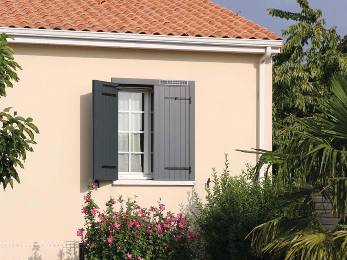 VOLET BATTANT ALU SOLAIRE GOPLAST